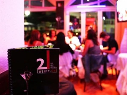 照片: 21- Twenty One